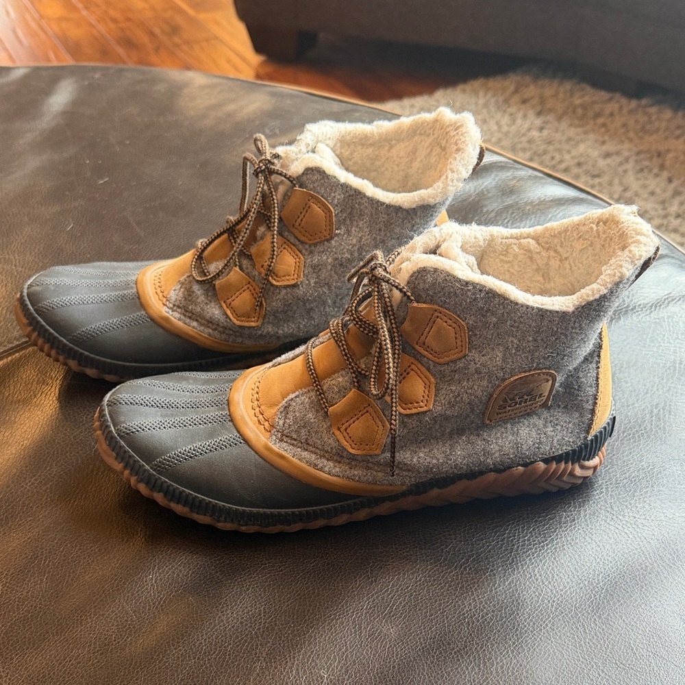 Sorel Out N About Duck Boots - Picture 3 of 7